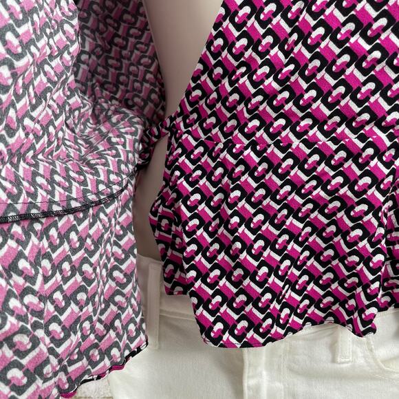 Diane von Furstenberg Emilia 3D Chain Printed Wrap Top Pink Size 16 - Picture 10 of 12